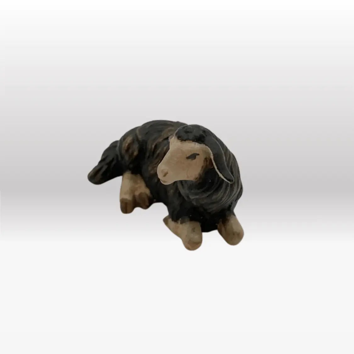 Schaf schwarz liegend von Kostner-1